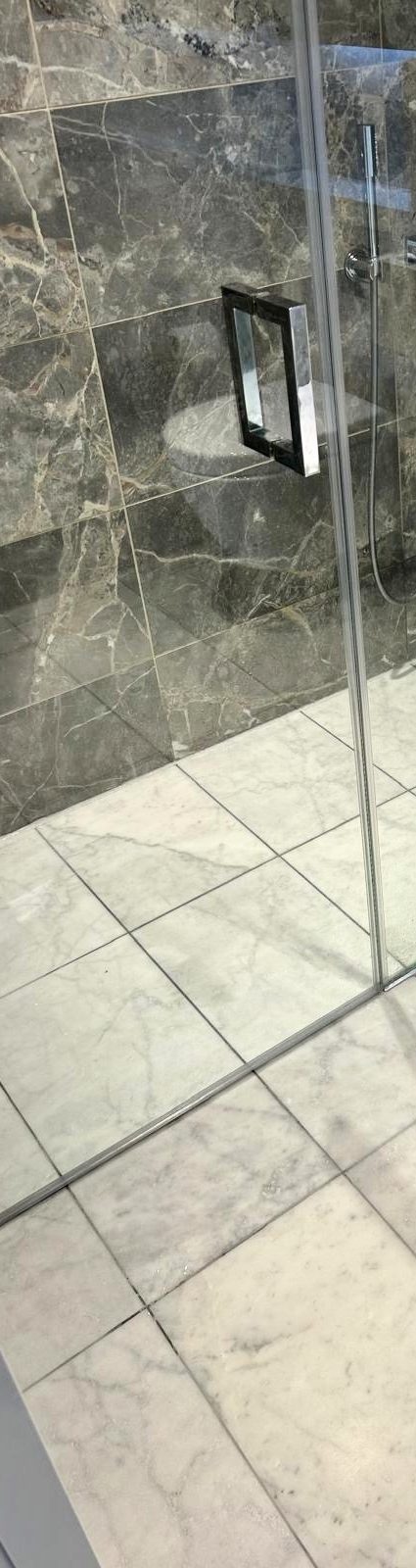 marble bathroom tiling